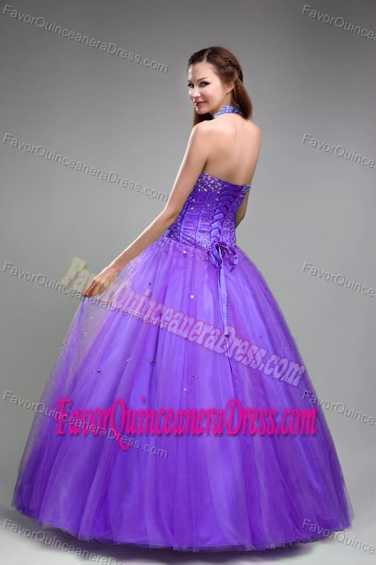Pretty Dresses for Quinceaneras with Halter Neck and Boning Details on Bodice