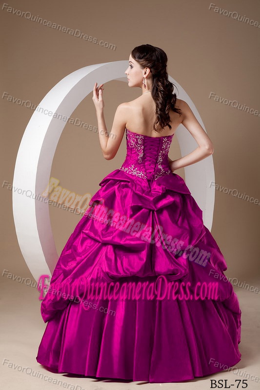 Vintage Sweetheart Taffeta Quinceanera Gown Dresses with Appliques