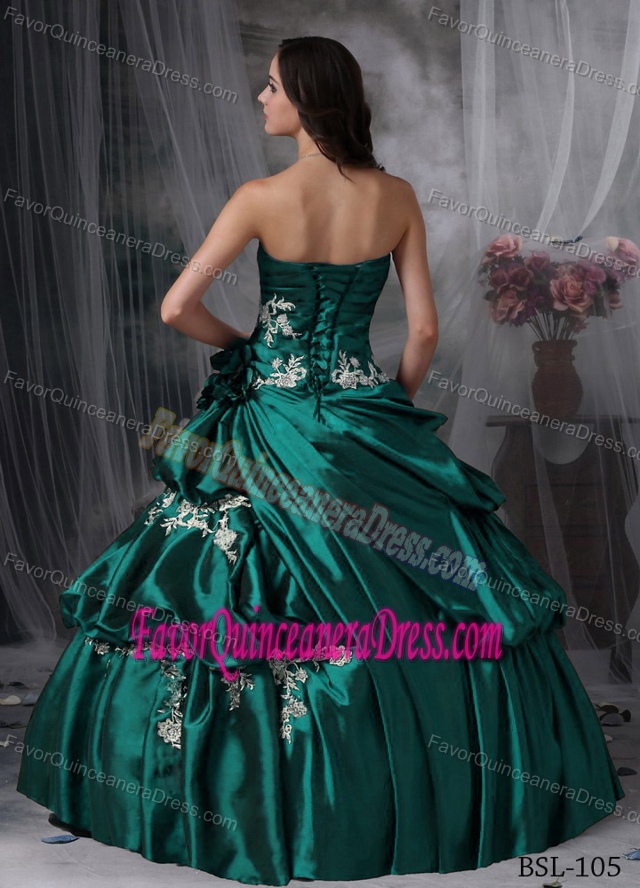New Style Floor-length Taffeta Appliqued Quinceanera Gown Dresses