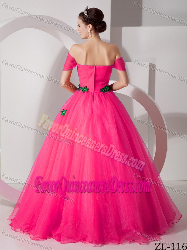 Modest Off the Shoulder Floor-length Organza Quince Dresses with Appliques