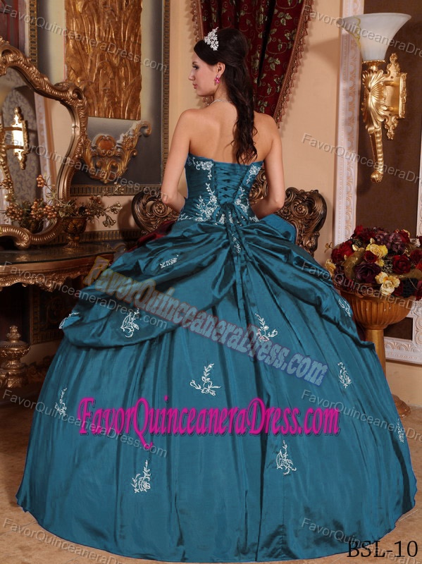 Teal Sweetheart Taffeta Appliqued Quinceanera Gown Dress with Pick-ups