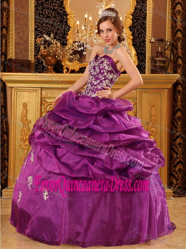 Strapless Organza Appliqued Quince Dresses in Fuchsia with Pick-ups