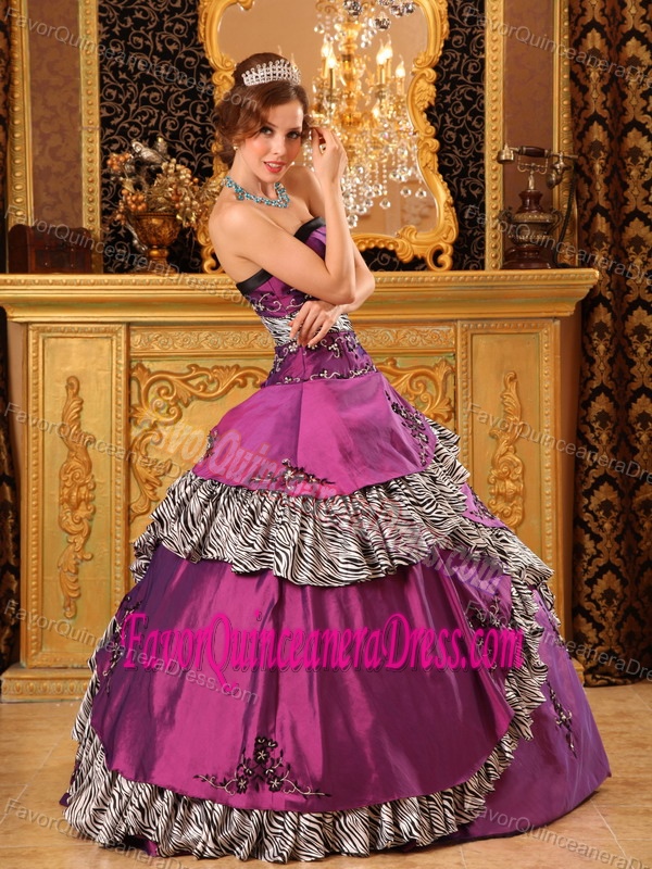 Fuchsia Strapless Taffeta Quinceanera Gown Dresses with Embroidery
