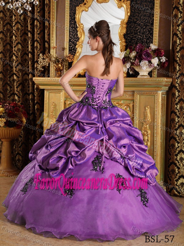 Discount Purple Strapless Organza Quinceanera Dress with Appliques