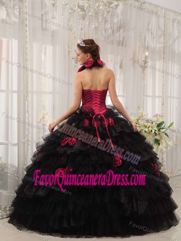Red and Black Halter Taffeta Sweet 15 Dresses with Ruffles and Flowers