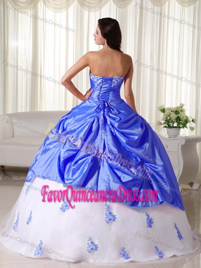Blue and White Sweetheart Dress for Quince in Taffeta with Appliques