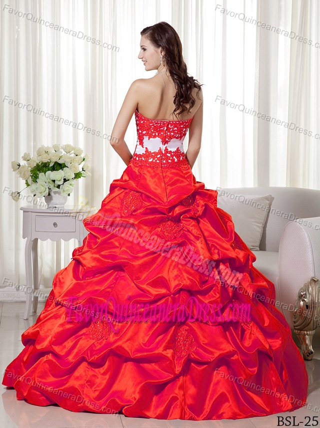 Multi-tiered A-line Sweetheart Taffeta Dresses for Quinceanera with Appliques
