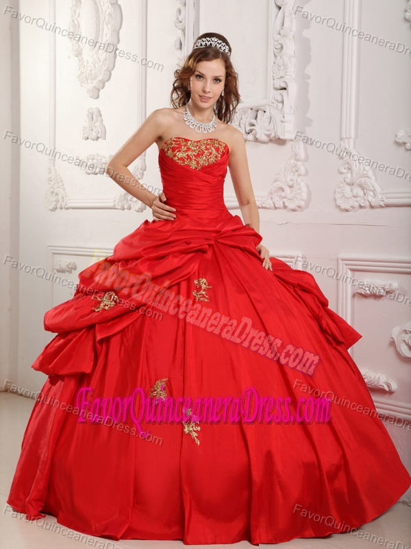 Wonderful Ball Gown Sweetheart Taffeta Appliques Red Dresses for Quince