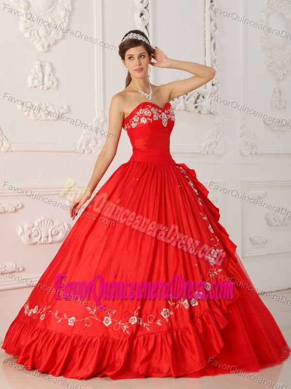 Red Military Princess Sweetheart Embroidery and Beaded Sweet 16 Dresses