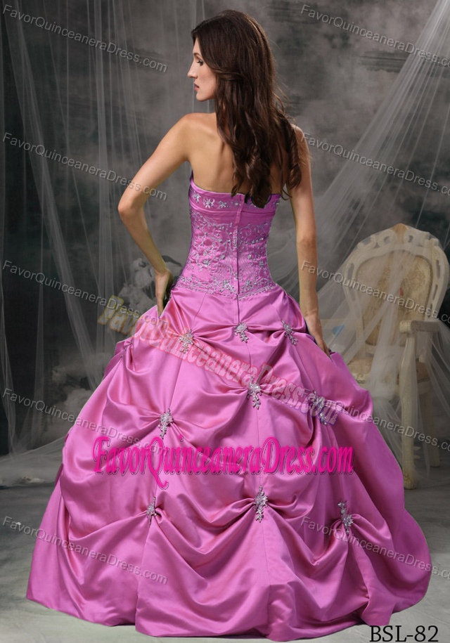 Modest Ball Gown Strapless Floor-length Beaded Quinceanera Dress in Taffeta