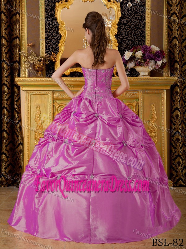 Lavender Ball Gown Halter Floor-length Taffeta Quinceanera Dress with Appliques