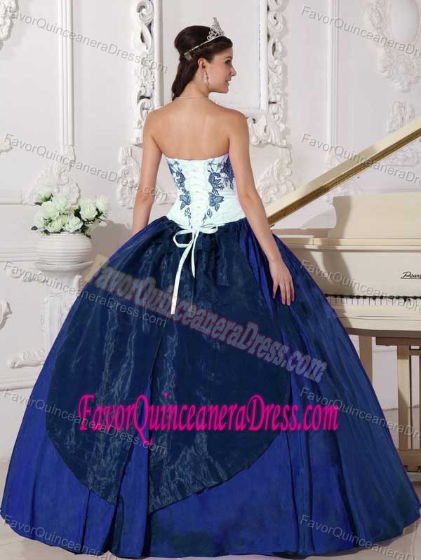 2014 Blue Halter Top Quinceanera Dresses for Girls with Pick-ups and Beading