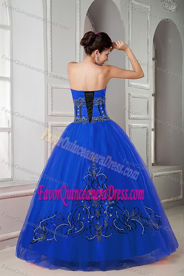 Sweetheart Tulle Beaded Blue Ball Gown Quinceanera Gowns with Appliques