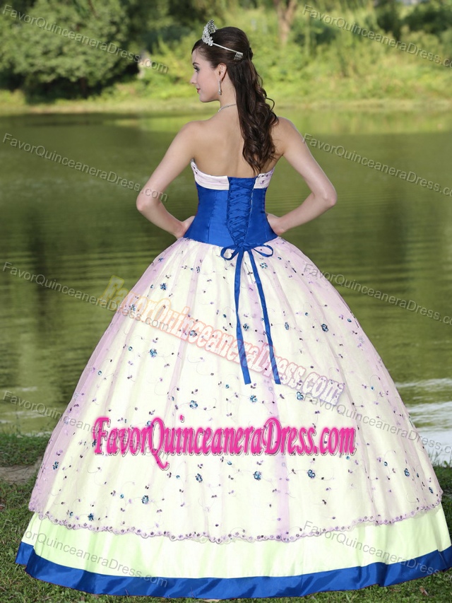 Flower Decorate Strapless Neckline Quinceanera Gowns in Blue and White
