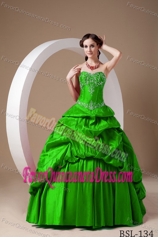Magnificent Taffeta A-line Sweetheart Quinceanera Dresses with Appliques