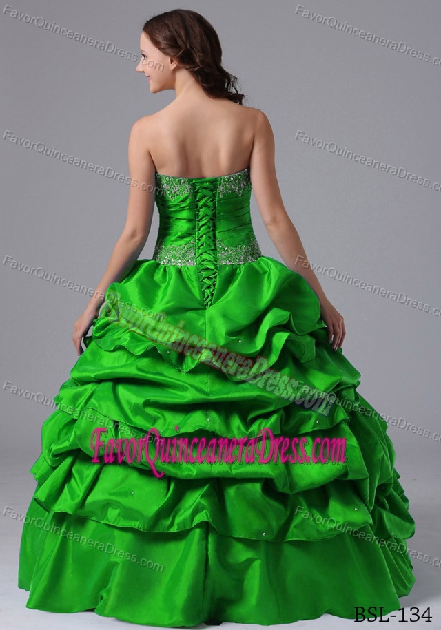 Cheap Ruche Pick-ups Strapless Spring Green Quinces Dresses with Beading