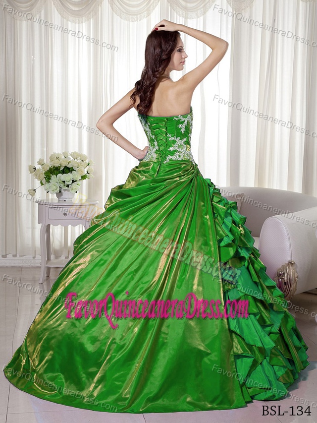 2013 Strapless Taffeta Appliques Ruffled Spring Green Quinceanera Gowns