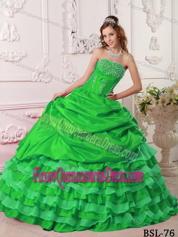 Beaded Green Taffeta Dresses for Quinceanera with Ruffles and Pick-ups