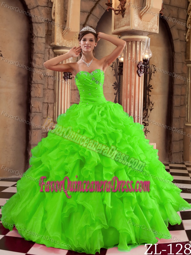 Ruffled Sweetheart Spring Green Organza Dresses for Quince with Ruffles