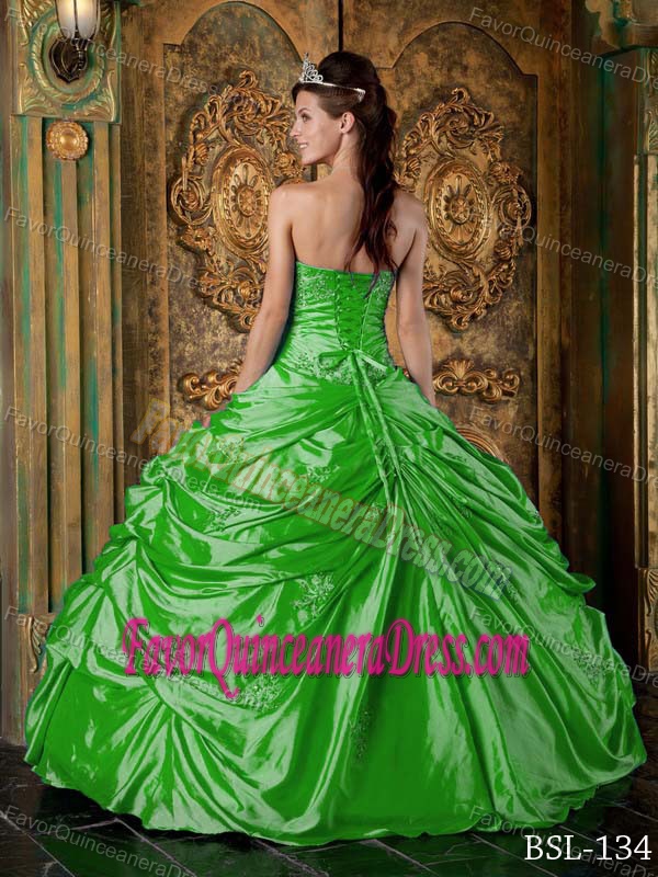 Popular Taffeta Green Strapless Pick-ups Sweet 15 Dresses with Appliques