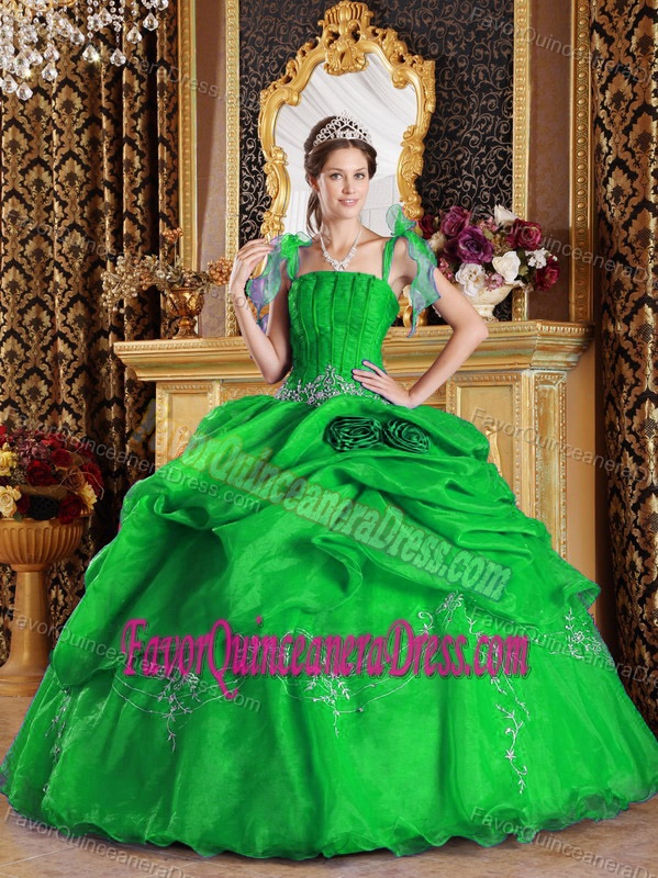 Discount Green Organza Appliques Quinceanera Gowns with Spaghetti Straps