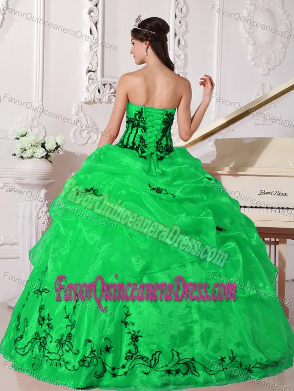 Fabulous Organza Green and Black Quinceanera Gown Dresses with Appliques