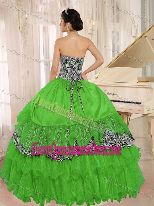 Latest Green Sweetheart Taffeta Quinceanera Dresses with Zebra and Beading