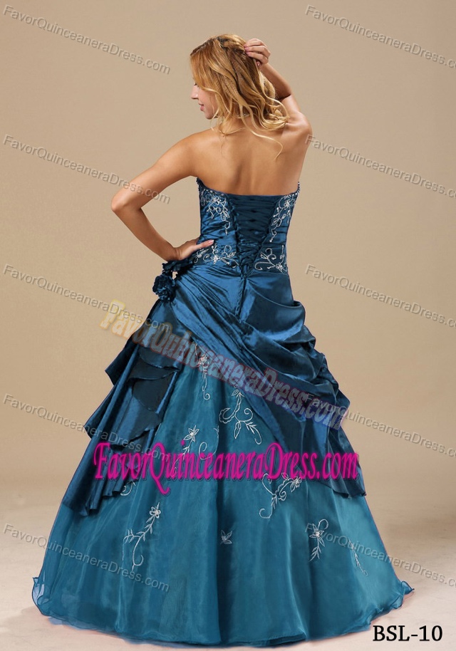 Exclusive Organza Taffeta Teal Quinceanera Gown Dresses with Embroidery