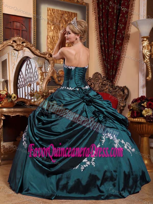 Sweetheart Hunter Green Taffeta Quinceanera Dress with Appliques and Flowers