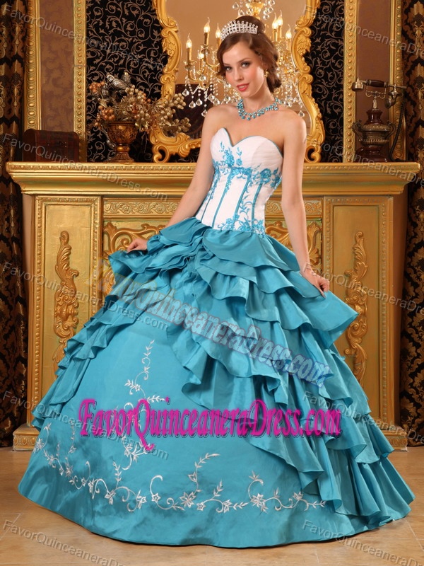 Sweetheart and Embroidery Taffeta Turquoise Dress for Quince with Ruffles