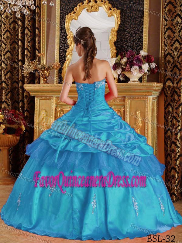 Aqua Blue Beaded Sweetheart Quinceanera Dresses Made in Taffeta Fabric