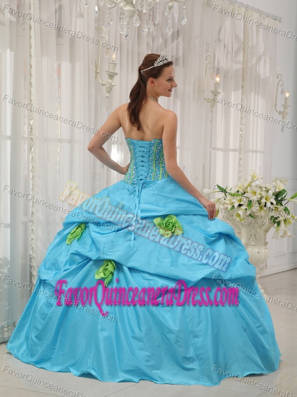 Strapless Beaded Best Taffeta Quinceanera Dress with Hand Made Flowers