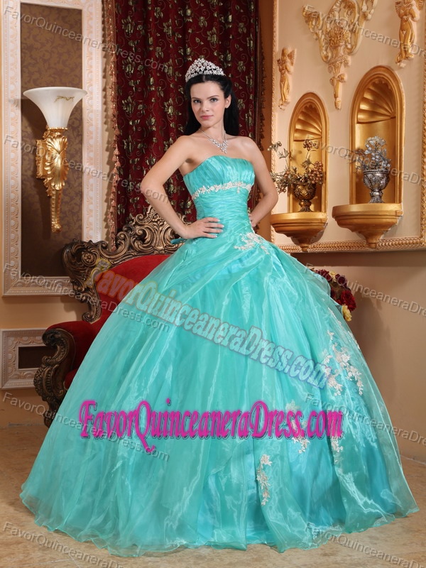Beautiful Strapless Floor-length Appliqued Quinceanera Dress in Organza
