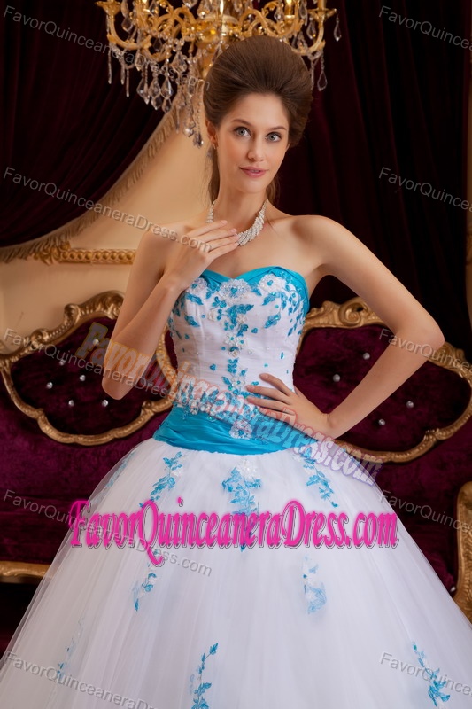 Attractive Tulle Satin White Summer Quinceanera Dress with Blue Appliques