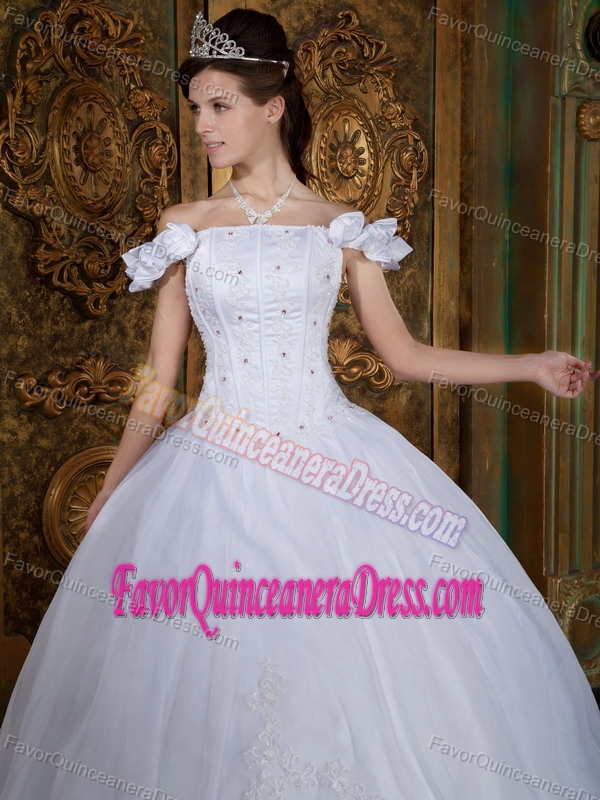 Fabulous Off-the-shoulder White Appliqued Sweet 15 Dress in Organza Satin