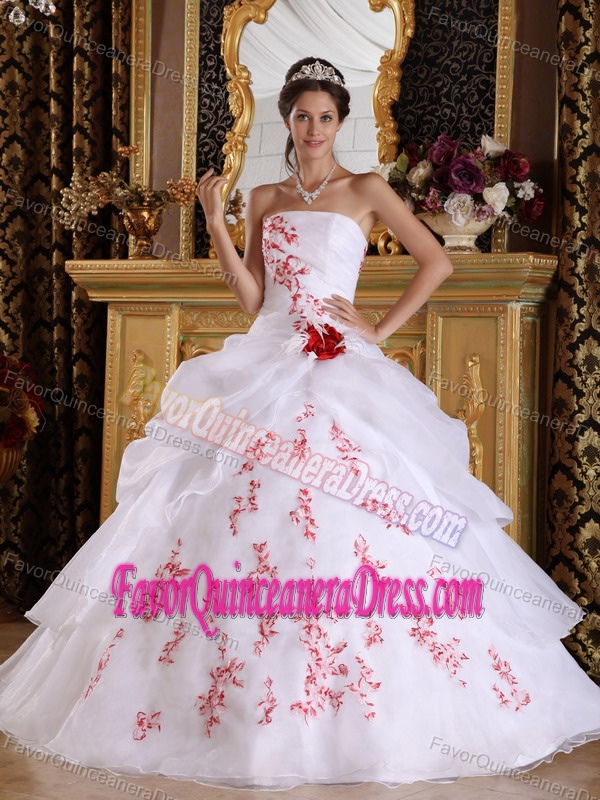 Unique Strapless White Organza Quinceanera Dresses with Red Appliques