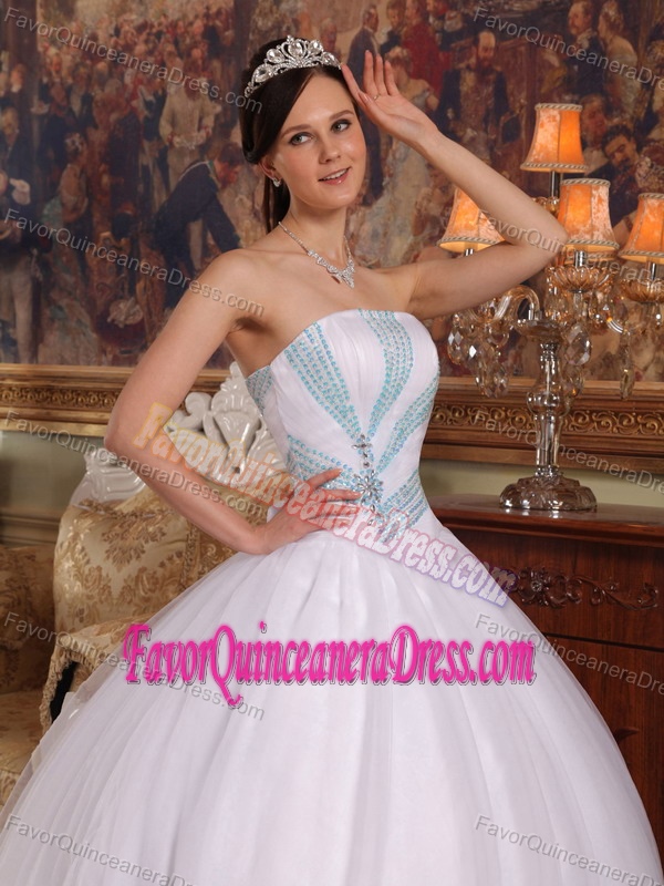 2014 Affordable Beaded White Organza Taffeta Quinceanera Dress Patterns