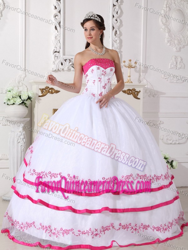 Perfect Beaded White Organza Quinces Dresses with Hot Pink Embroidery