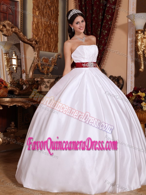 Exclusive Taffeta White Quinceanera Gown Dress under 200 in The Mainstream