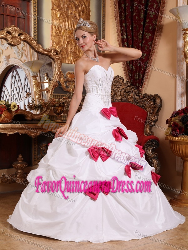 Sweetheart White Taffeta Sequin Quinceanera Dresses with Pick-ups and Red Bows