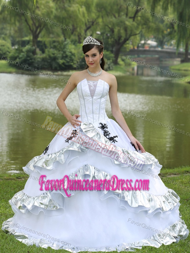 White Organza Silver Taffeta Strapless Quinceanera Dress with Layers and Appliques