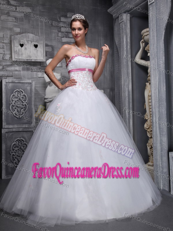Elegant Strapless White Tulle Quinceanera Party Dress with Appliques and Pink Sash