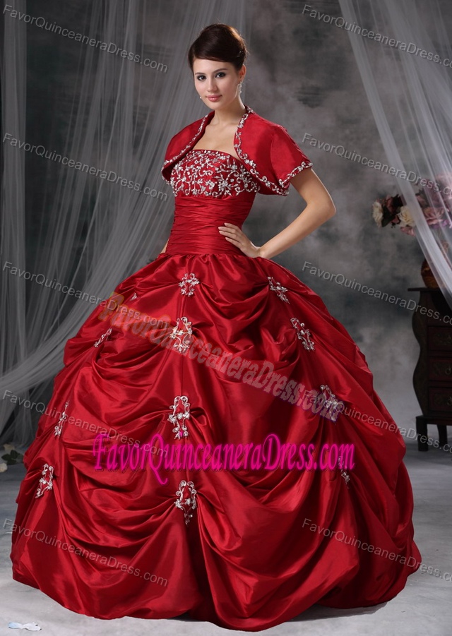 Memorable Red Ball Gown Strapless Taffeta Dress for Quince with Appliques