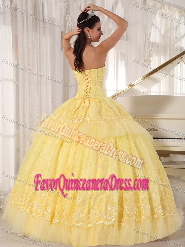Lovely Yellow Organza Quinceanera Dress with Corset Back under 200