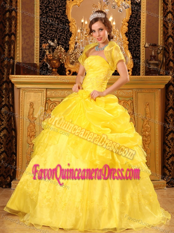 Attractive Pick-ups Yellow Organza Quinceanera Gown Dress under 200