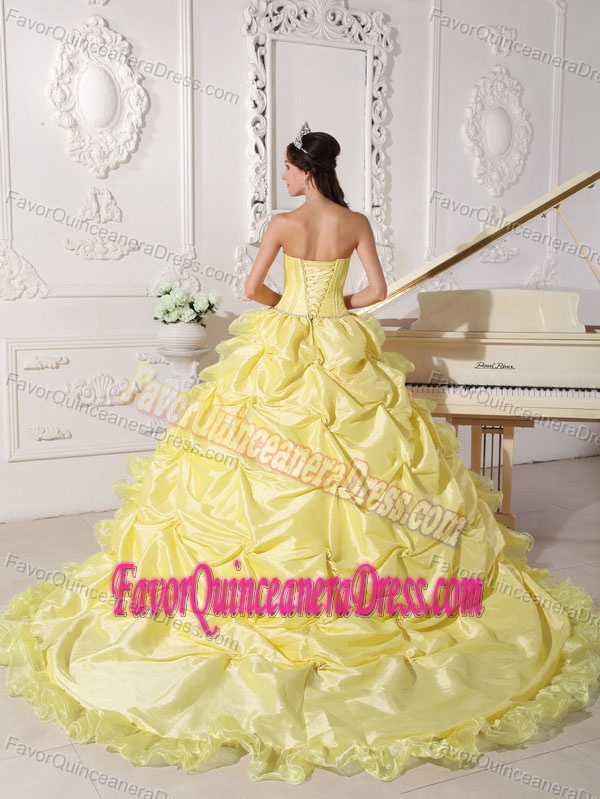 Memorable Court Train Taffeta Organza Yellow Sweet 16 Dress with Ruffles