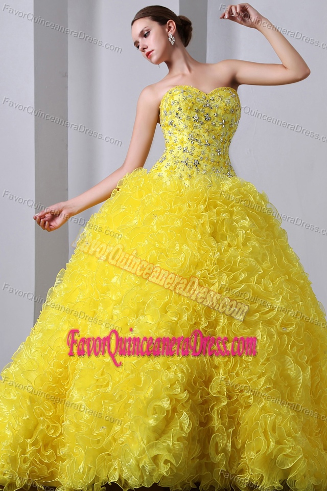 Gorgeous Organza Yellow Quinceanera Gown Dresses with Rolling Flowers