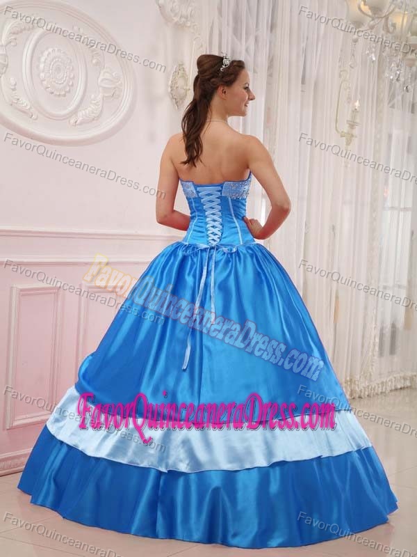 Special Sweetheart Floor-length Sweet Fifteen Dress with Appliques in Satin