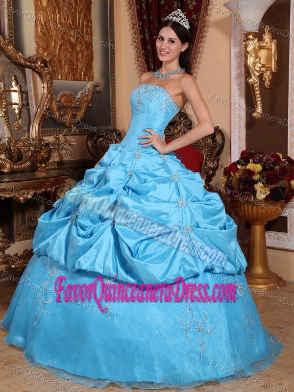 Floor-length Taffeta and Organza Quinceanera Gowns with Pickups in Teal