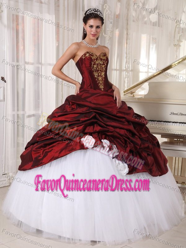 Sweetheart Appliques Flowers Burgundy and White Modernistic Quinces Dress